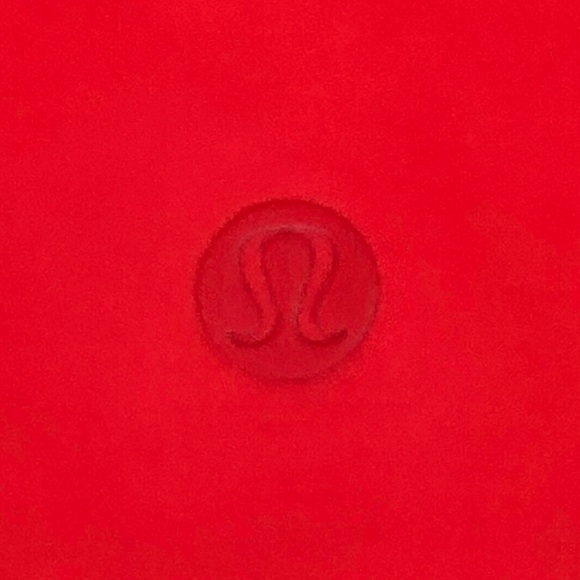 NWT Lululemon Rain Rebel Jacket Carnation Szs 0-8 - Picture 7 of 13